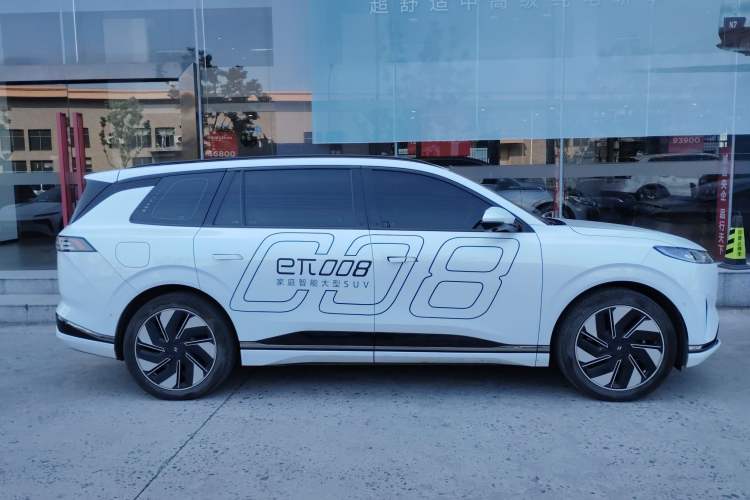 Used Dongfeng eπ eπ008 2024 636Max All-Electric Version 6 Seats Exterior 2