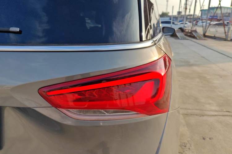 Used Buick GL6 2018 18T 6-Seater Luxury Model
