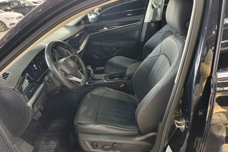 Used Volkswagen Passat 2023 Revised 330TSI Starry Elite Edition Interior 1