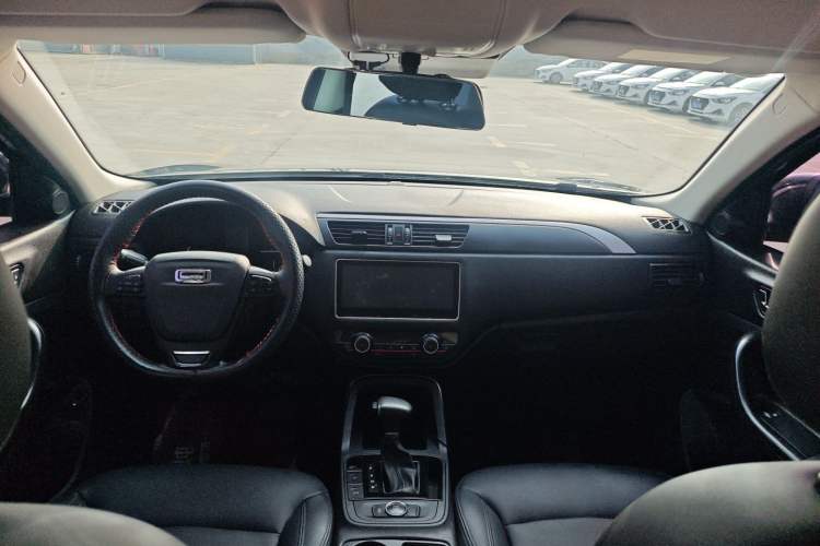 Used Qoros 5 2018 Revised Version 1.6T Automatic Leading Edition