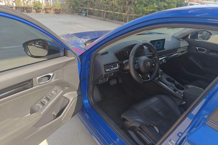 Used Honda Civic 2023 240TURBO CVT Dynamic Edition