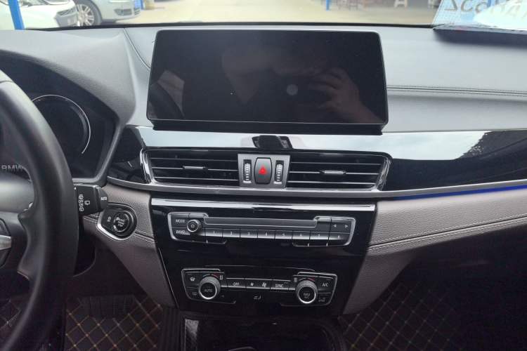 Used BMW X2 2021 sDrive25i Leading Model M Off-Road Package Audio And AC Panel