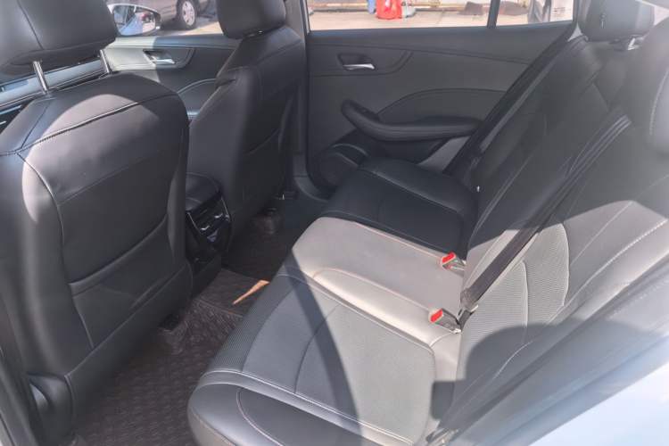 Used Roewe i5 2023 1.5L CVT Luxury Edition