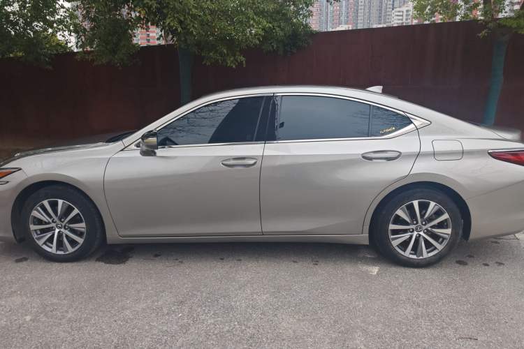 Used Lexus ES 2018 200 Excellence Edition China VI Standard