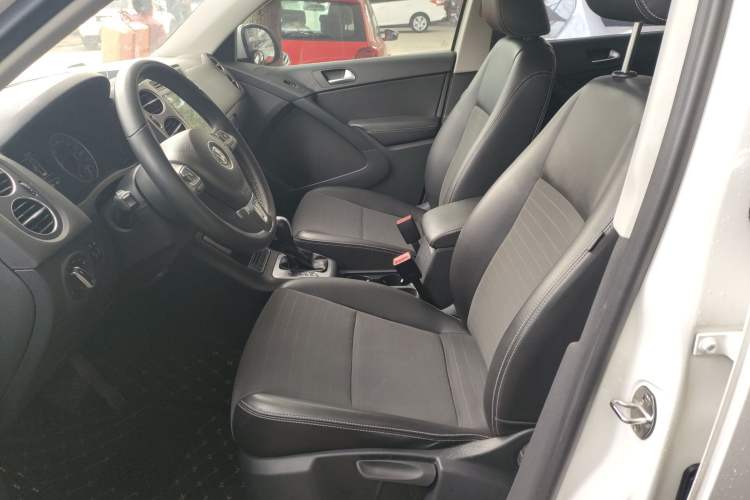 Used Volkswagen Tiguan L 2016 280TSI Automatic Two-Wheel-Drive Silk Road Style Edition