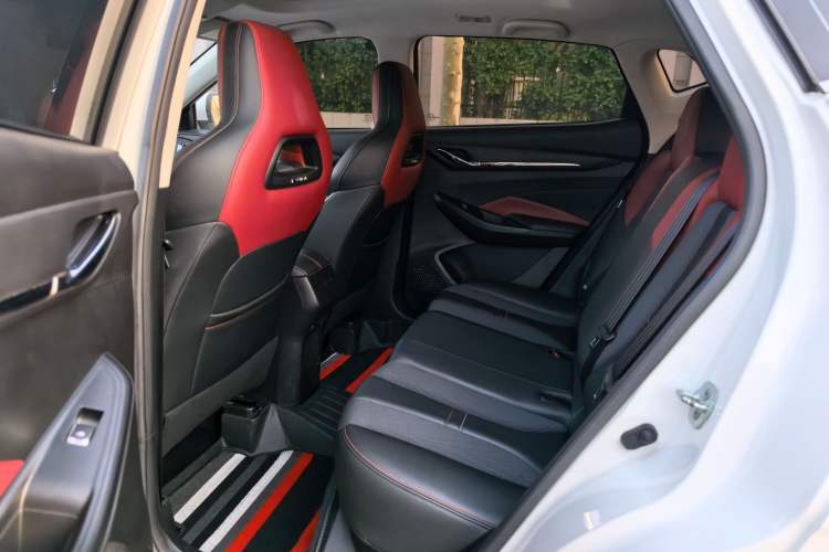 Used CHANGAN OSHAN X5 2021 1.5T DCT Prestige Edition Interior 2