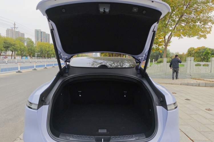 Used Avatr 06 2025 Pro Range-Extended Edition
