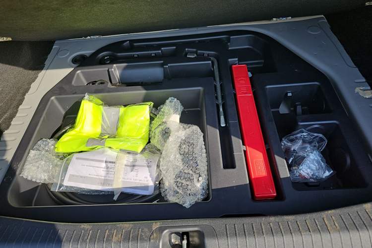 Used Toyota bZ3 2023 616 km Long-Range Premium Interior 3