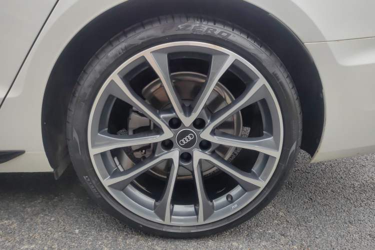 Used Audi A4L 2023 40 TFSI quattro Luxury Dynamic Edition
