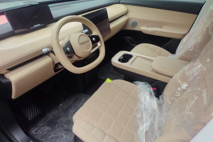 Used EXEED Star Era ET 2024 Range-Extended 200 Pro Interior 1