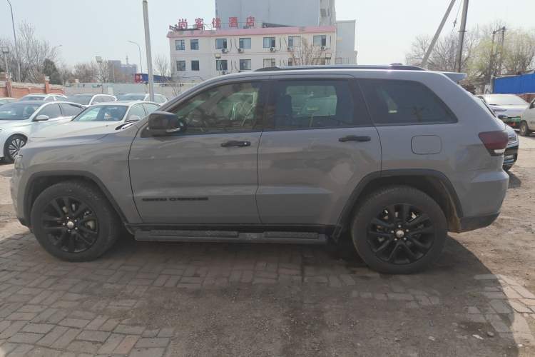 Used Jeep Grand Cherokee 2017 3.0L Comfort Navigation Edition