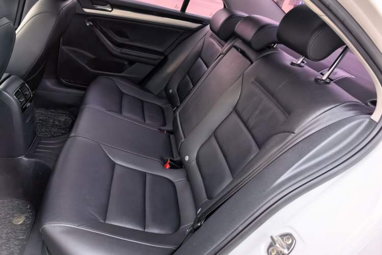 Used Volkswagen Sagitar 2018 1.6L Automatic Comfort Model Left Rear Seat