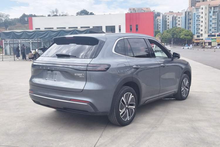 Used Geely Galaxy Xingjian 7 EM-i 2025 120km Exploration+ Version Exterior 3