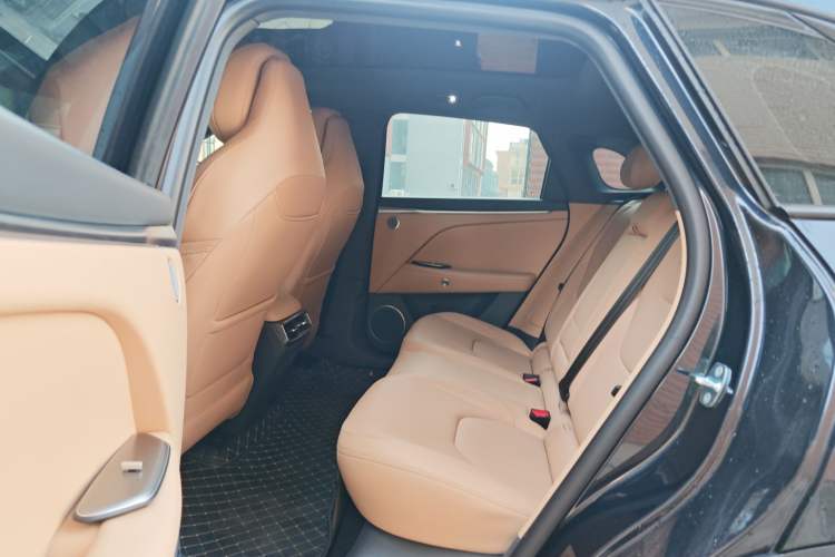 Used ARCFOX Alpha T5 2025 520 PRO