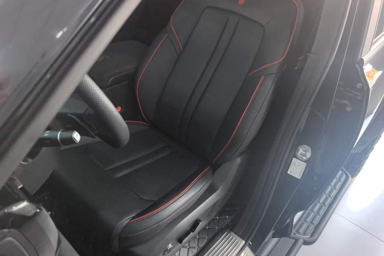 Used JMC DaDao 2024 Gantaner 2.3T Diesel Automatic 4x4 Boundless Edition