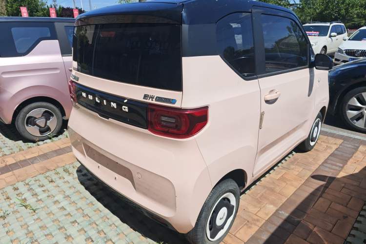 Used Wuling Hongguang MINIEV 2021 Macaron Fashion Model Lithium Iron Phosphate
