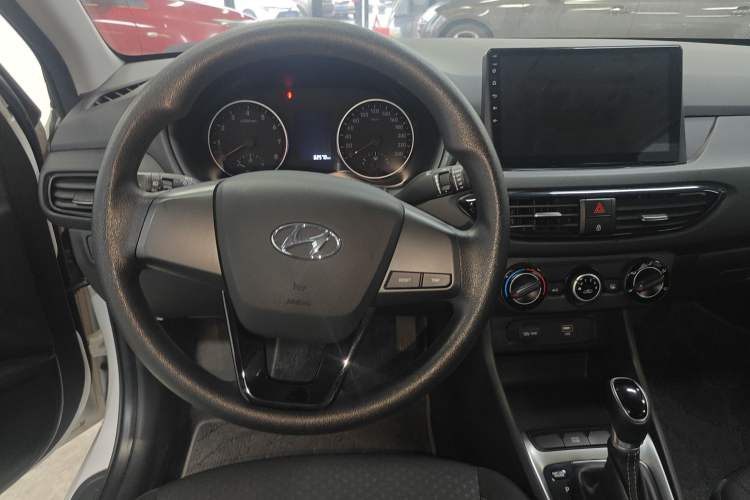 Used Hyundai Celesta 2020 1.6L Automatic GL Enjoyable Edition