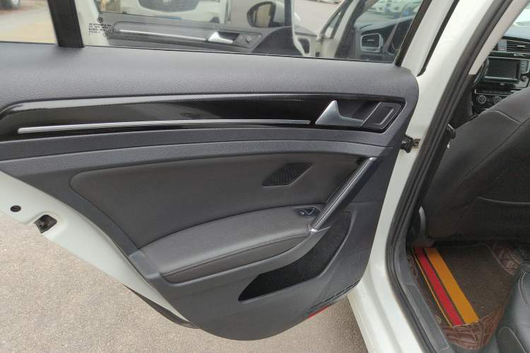 Used Volkswagen Golf 2014 1.4TSI Luxury Travel Edition
