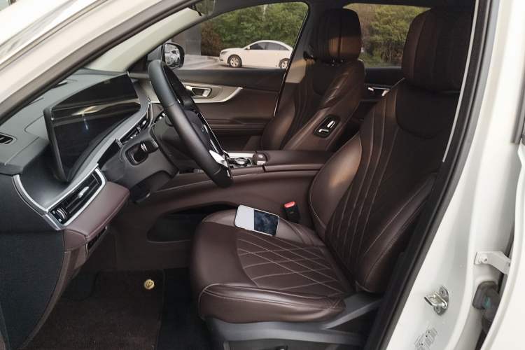 Used Chery Tiggo 8 PRO 2022 390T Two-Wheel Drive Vast Edition 5 Seats Left Front Seat