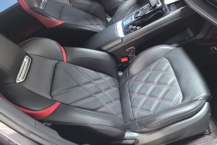 Used CHANGAN CS55PLUS 2024 3rd Generation 1.5T DCT Prestige Model
