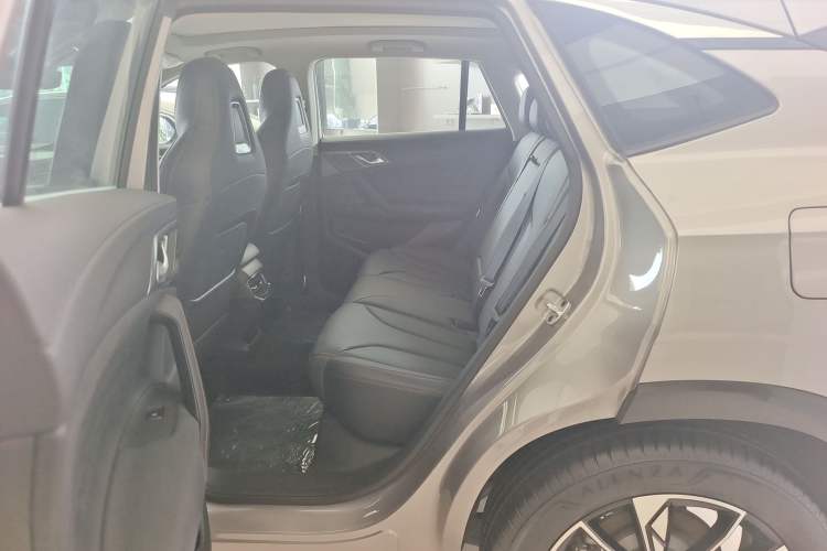 Used Roewe RX5 New Energy 2023 eRX5 Super Hybrid Premium Edition Interior 2