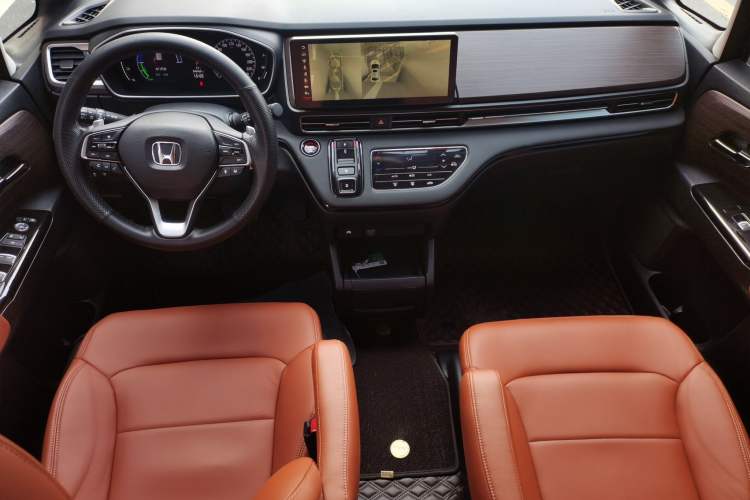 Used Honda Odyssey 2024 2.0L eHEV Sharp & Enjoy Edition
