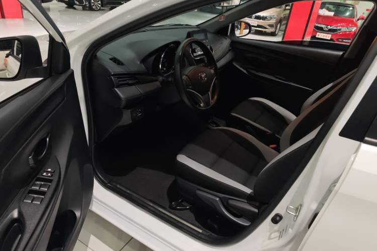 Used Toyota YARiS L Zhi Xuan 2022 1.5L CVT Leading PLUS Edition
