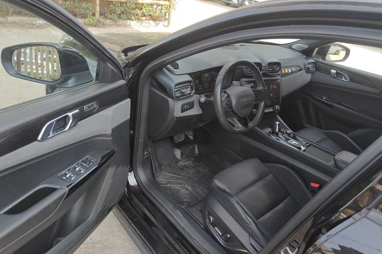 Used Lynk & Co 03 2022 2.0TD DCT JingPro