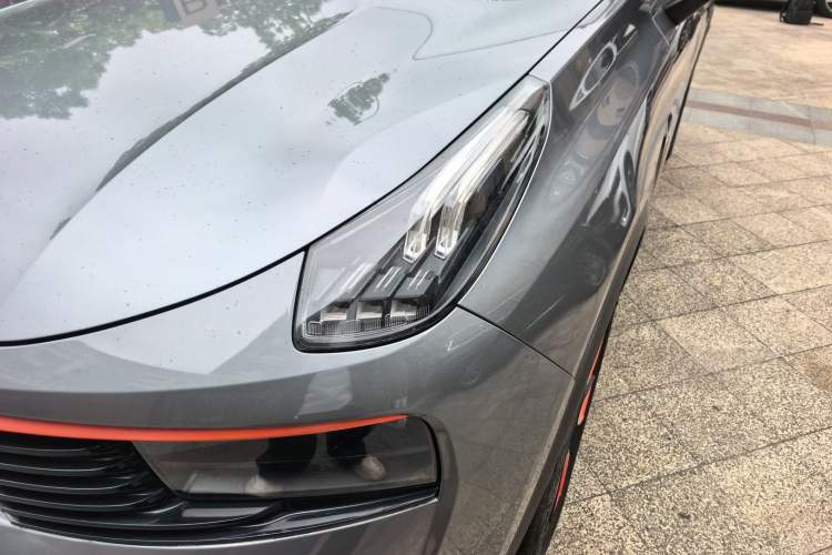 Used Lynk & Co 01 2019 2.0T Two-Wheel Drive Zhaopu Version China VI Standard Left Front Headlight