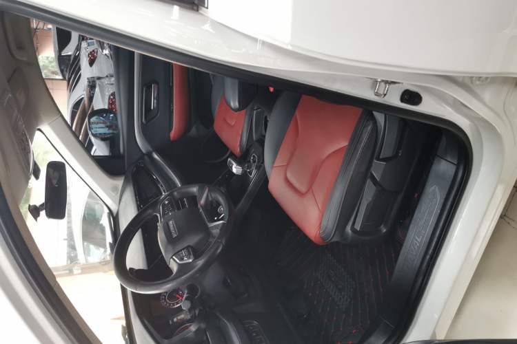 Used Haval H2s 2017 Red-Label 1.5T Dual-Clutch Comfort Model
