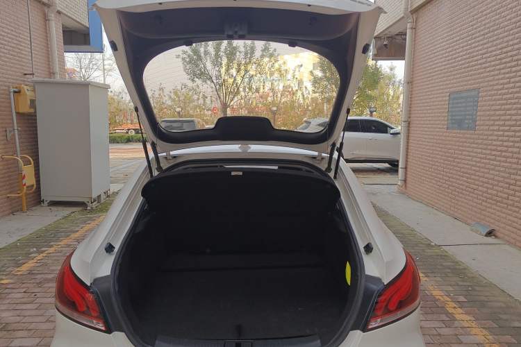 Used MG 6 New Energy 2018 45T E-DRIVE Intelligent Hybrid Premium Internet Edition
