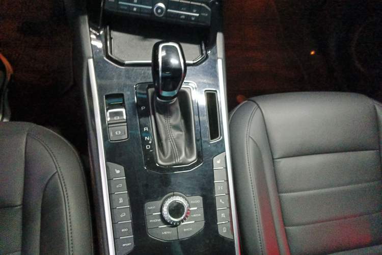 Used Wey VV7 2017 2.0T Flagship Model