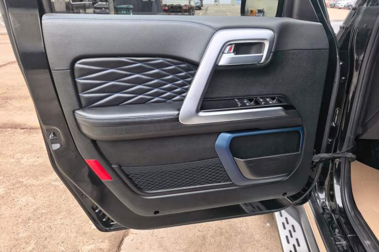 Used BAIC Off-Road BJ40 2019 PLUS 2.3T Automatic Four-Wheel Drive Flagship Edition China VI Emission Standard