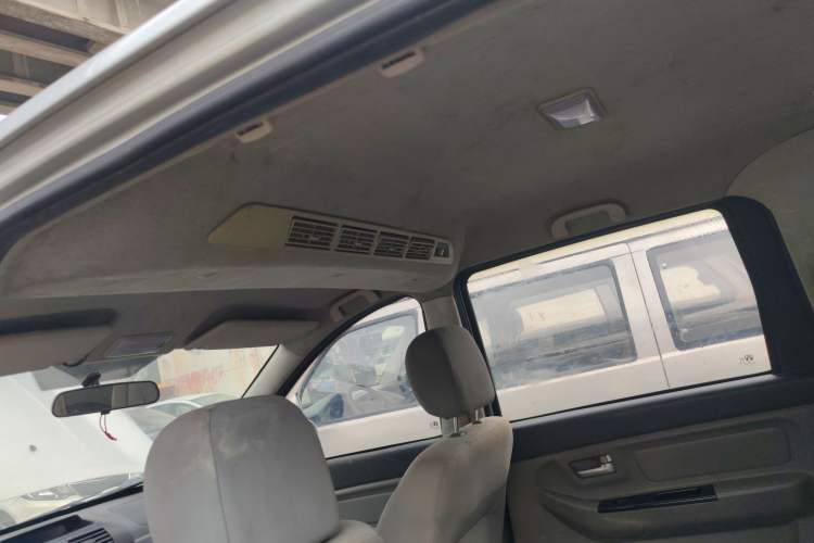 Used BAIC Weiwang M20 2014 1.5L Basic Version DAM15DL