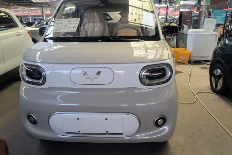 Used Wuling Hongguang MINIEV 2024 3rd Generation 215km Youth Edition