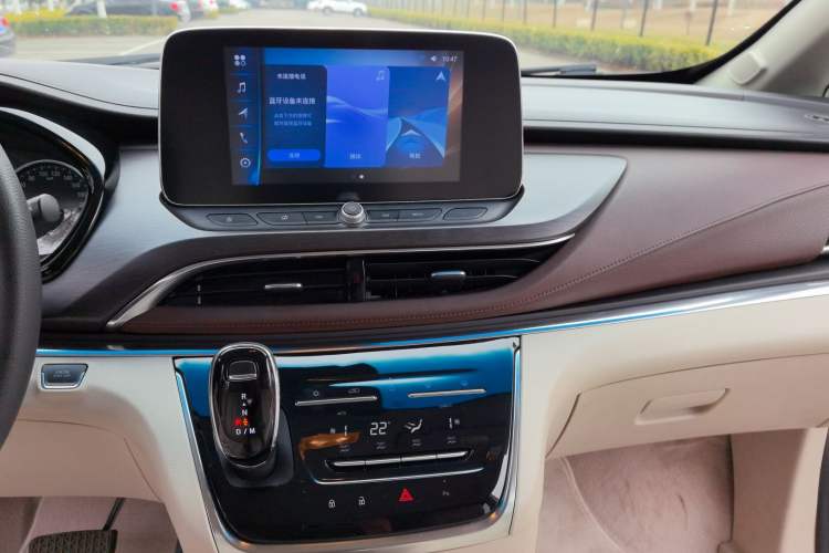 Used Buick GL8 2023 Land Executive Class Comfort Model