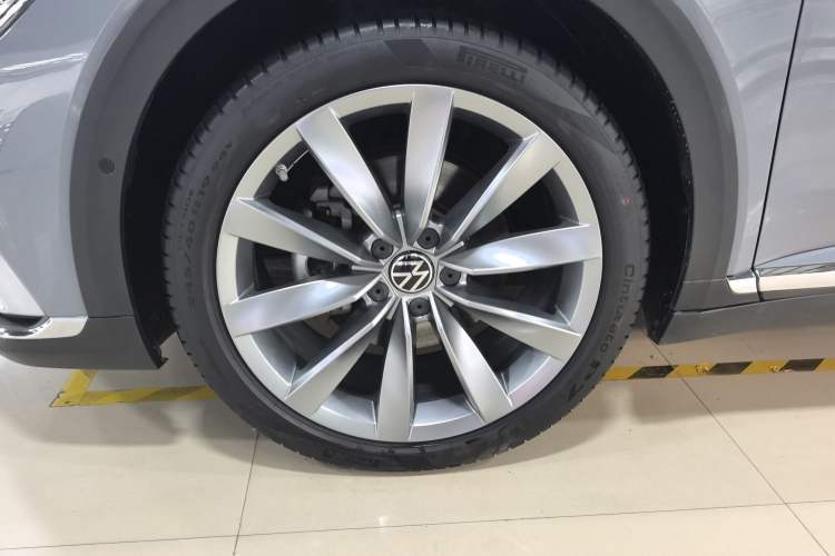 Used Volkswagen FAW-Volkswagen CC 2023 Hunting Vehicle 380TSI Hunter's Heart Edition
