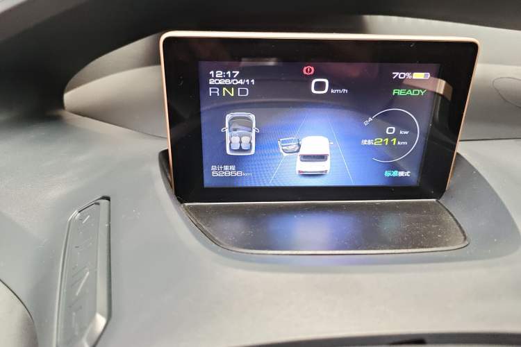 Used Wuling NAMMIEV 2021 - Play Edition Odometer Close Up