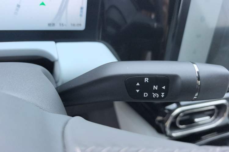 Used Leapmotor C01 2022 Four-Wheel Drive Dual-Motor Performance Version Gear Lever