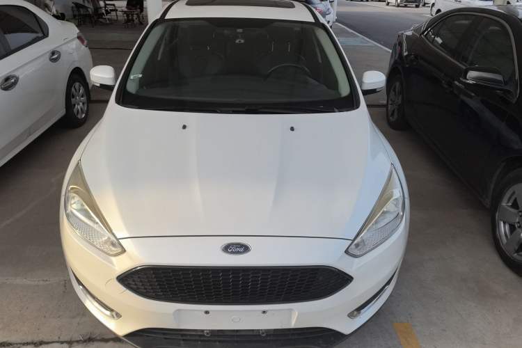 Used Ford Focus 2017 Hatchback EcoBoost 125 Automatic - Ultra-Powerful Style Edition with Smart Drive Features