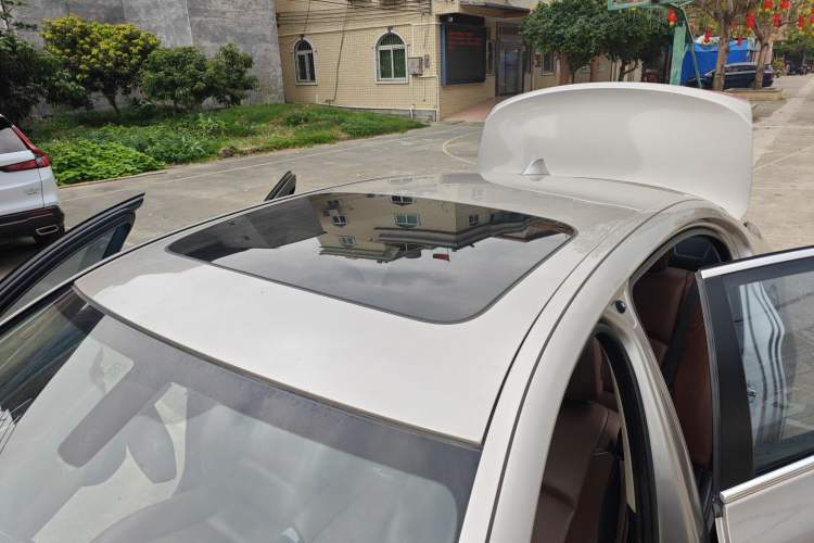 Used BMW 5 Series 2014 520Li Elegant Model Roof