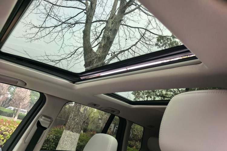 Used Mercedes-Benz GLK-Class 2015 GLK 300 4MATIC Fashion Edition Ultimate Version
