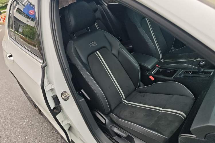 Used Volkswagen Golf 2021 280TSI DSG 30th Anniversary Edition Right Front Seat