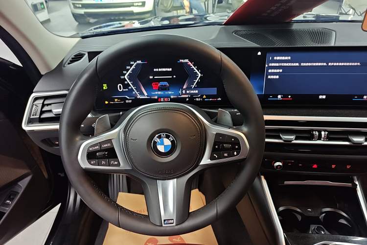 Used BMW 3 Series 2023 325Li M Sport Package Interior 3