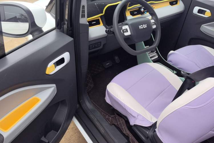 Used Chery QQ Ice Cream 2022 170km Sundae Phosphate Lithium-Ion
