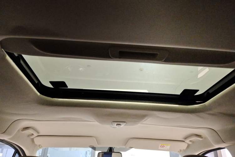 Used Ford Tourneo Custom 2017 2.0T Automatic Elite Edition
