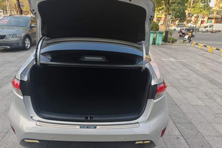 Used Toyota Levin 2021 Dual-Engine 1.8H E-CVT Luxury Edition
