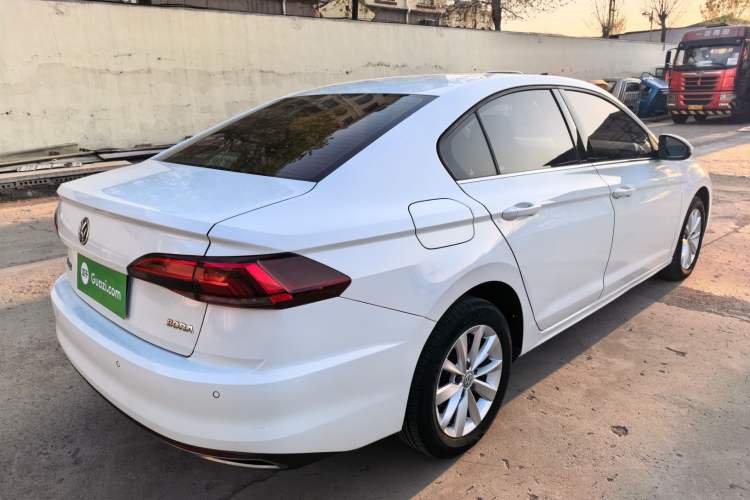 Used Volkswagen Bora 2019 1.5L Manual Comfort Version
