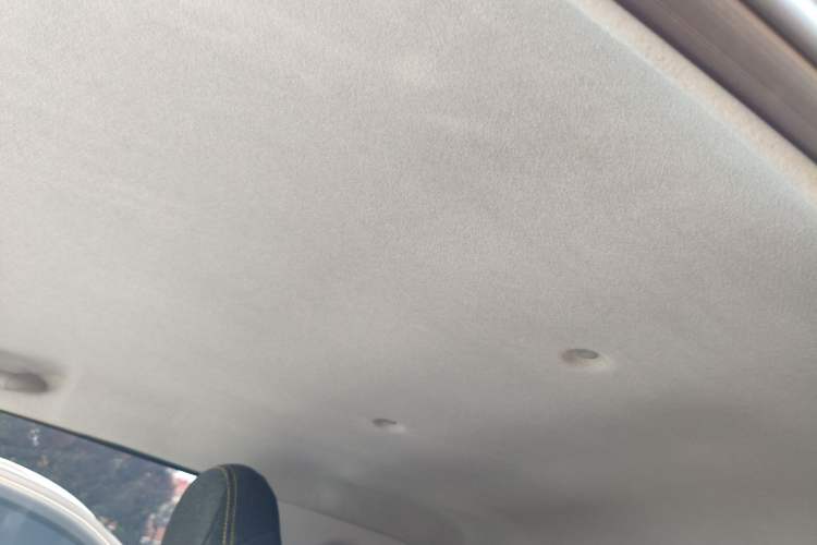 Used Chery New Energy QQ Ice Cream 2022 120km Conical Shape Lithium Iron Phosphate