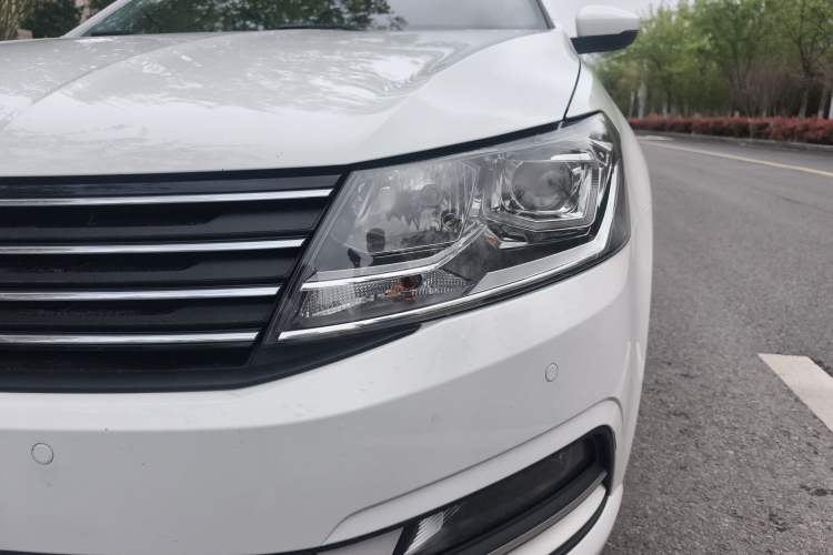 Used Volkswagen Gran Lavida 2017 230TSI DSG Comfort Edition Left Front Headlight